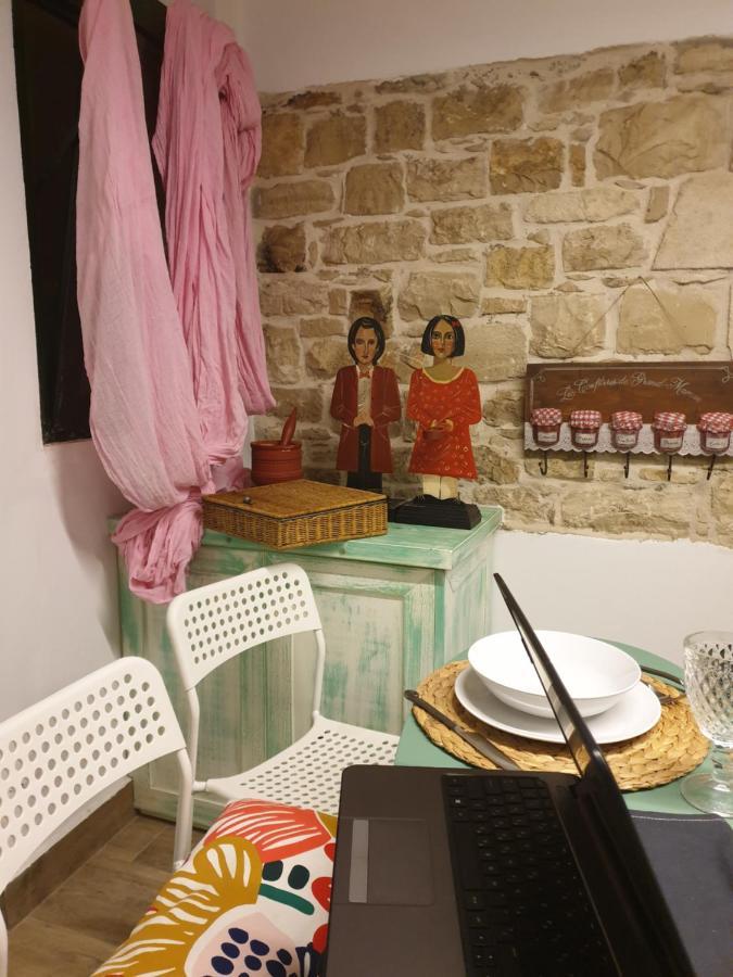 Arismari Apartment Moirai Bagian luar foto